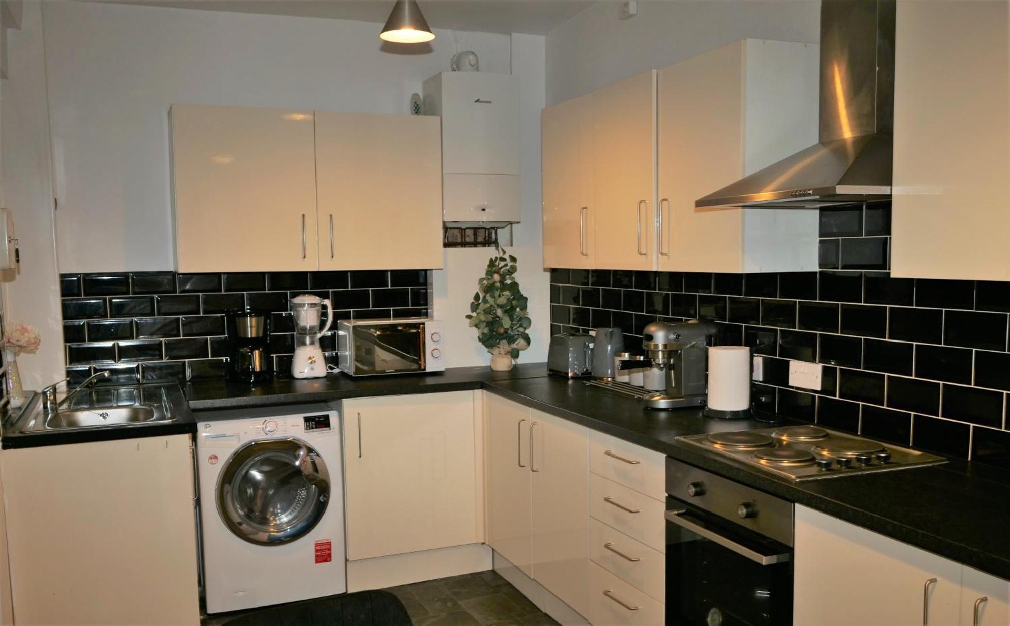 Holiday home Comfortable From - Sleeps - 10 Bolton